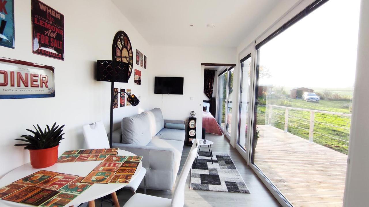 Holiday home Ranch 66 - Moderni Tiny House Black Swallow Ve Stylu Route 66 Se Saunou A Bazenem Trsice