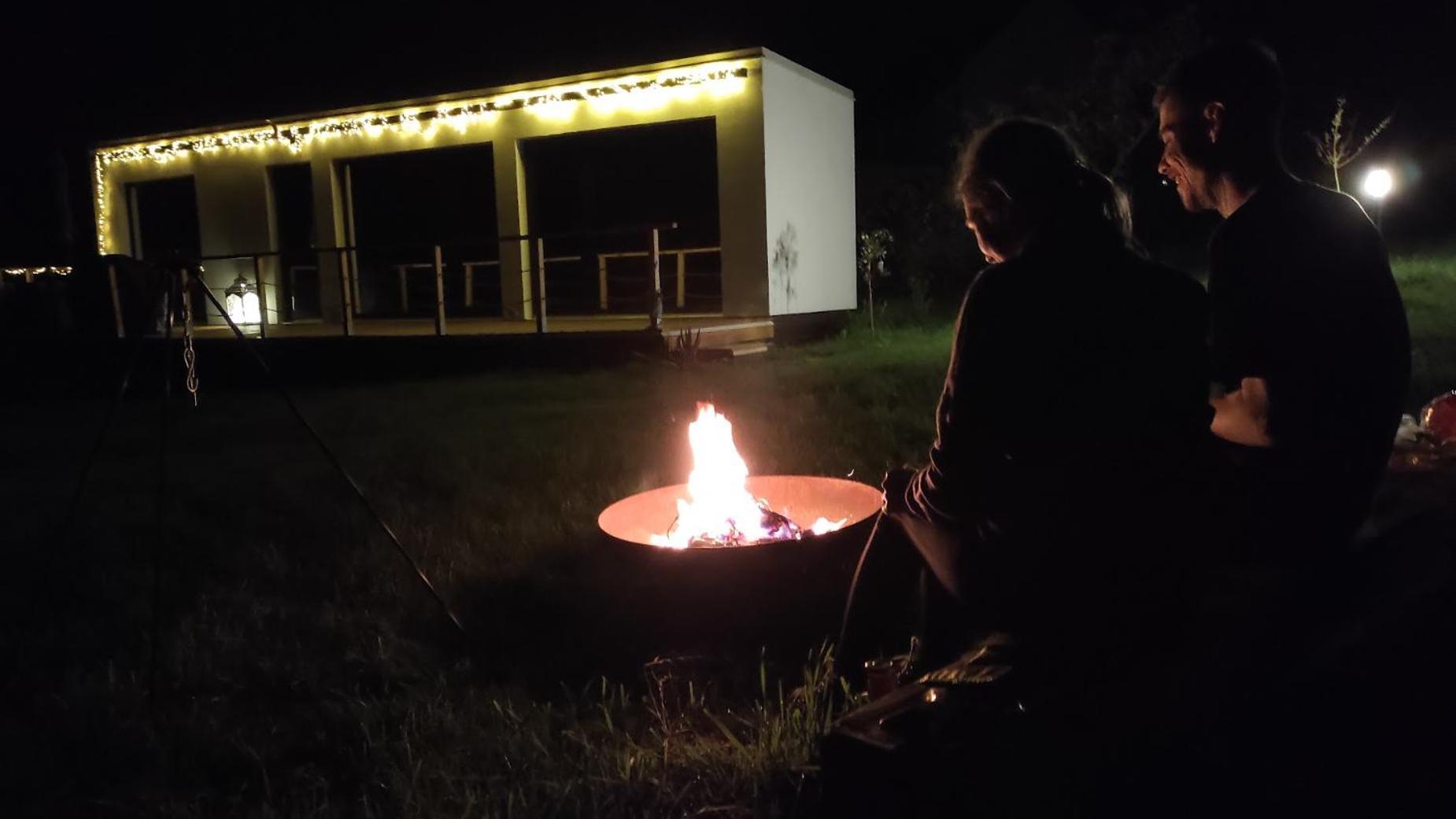 Ranch 66 - Moderni Tiny House Black Swallow Ve Stylu Route 66 Se Saunou A Bazenem *