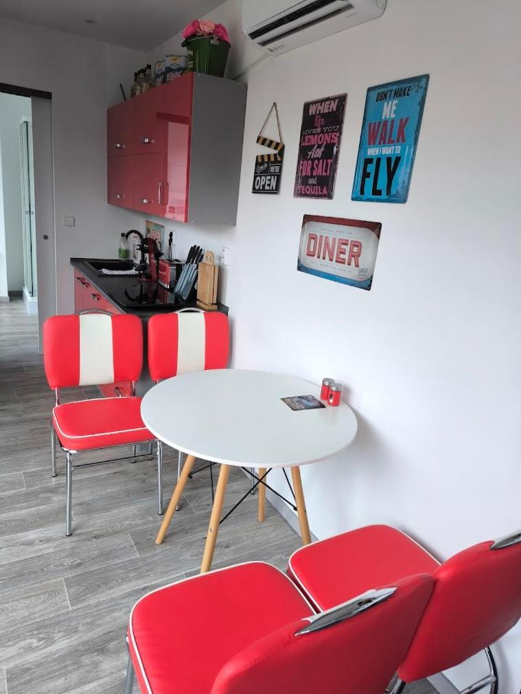 Holiday home Ranch 66 - Moderni Tiny House Black Swallow Ve Stylu Route 66 Se Saunou A Bazenem Trsice